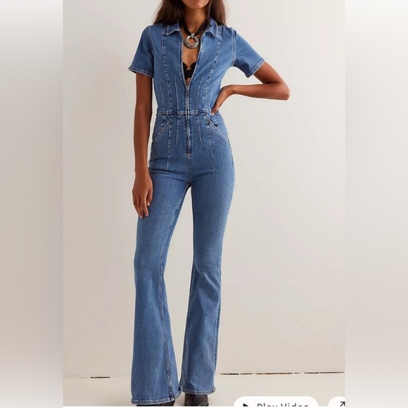 We The Free Pants - Free People We The Free Jayde Denim Flare Jumpsuit In Sunburst Blue Size L